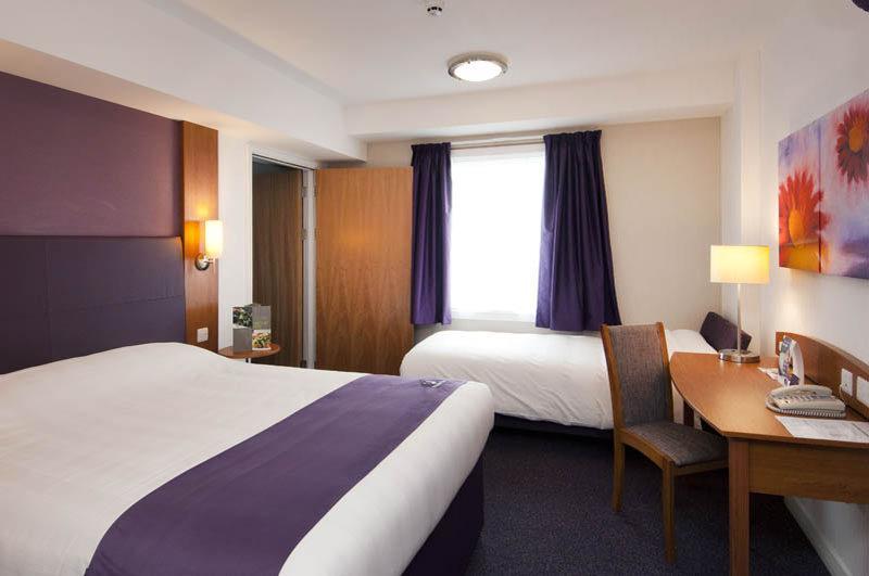 Premier Inn Birmingham South Rubery Exterior foto